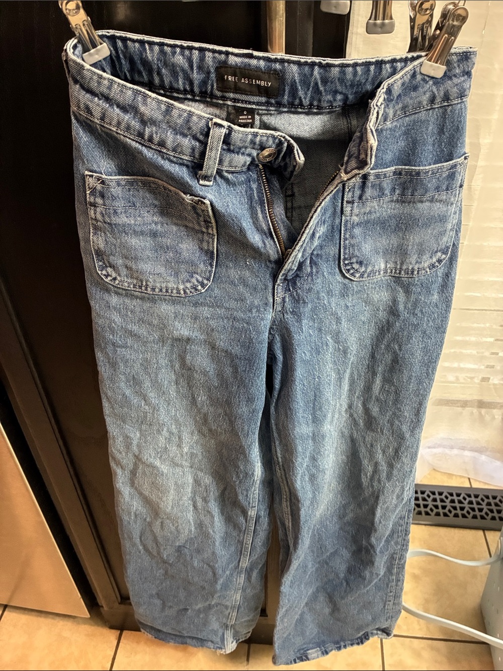 Free Assembly Relaxed high rise Wide-Leg Jeans size 0